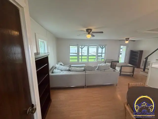 128 Kahola Rd, Council Grove, KS 66846 - #3