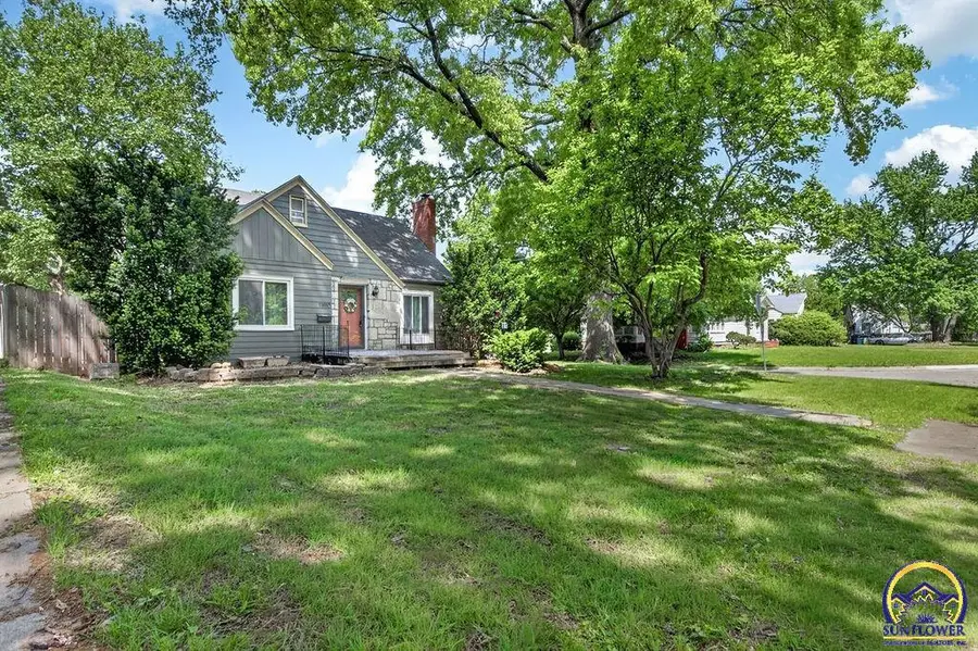 1101 SW Wayne Ave, Topeka, KS 66604 - #3