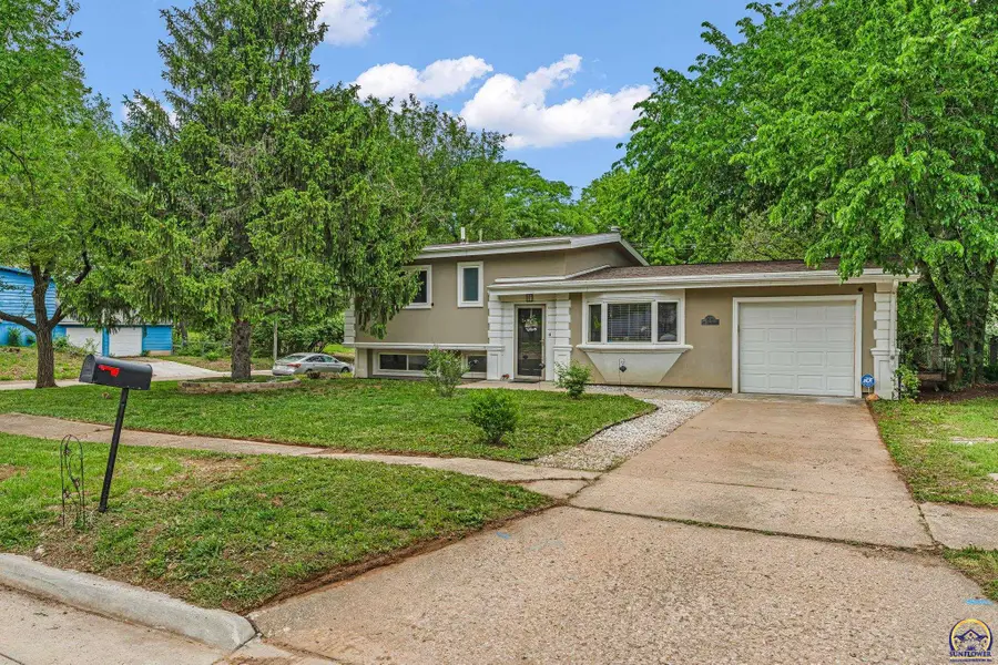 3418 SW 33rd Ter, Topeka, KS 66614 - #3