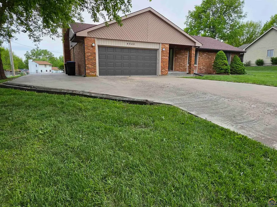 4540 NW Geronimo Trl, Topeka, KS 66618 - #2