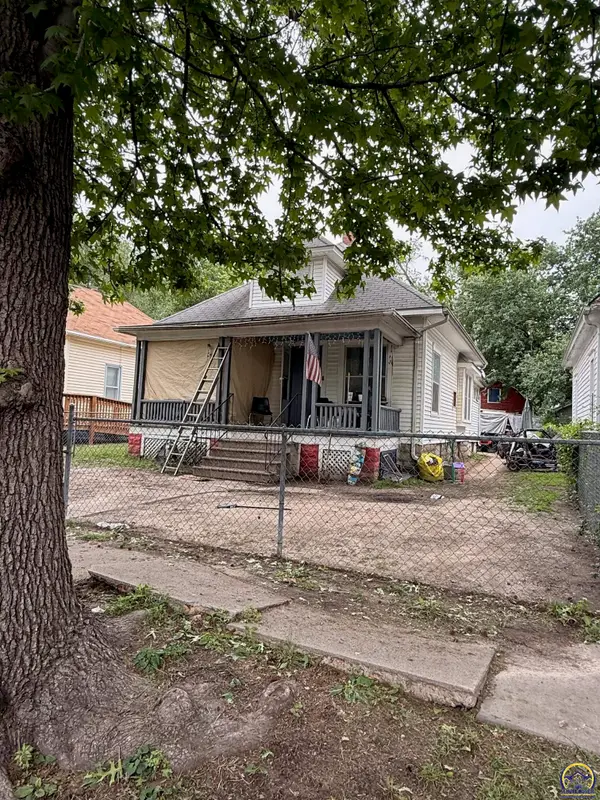 508 NE Scotland Ave, Topeka, KS 66616