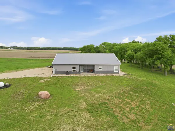 32829 E Spring Creek Rd, Paxico, KS 66526