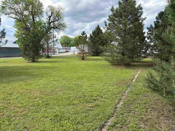 524 S Topeka, Lyndon, KS 66451
