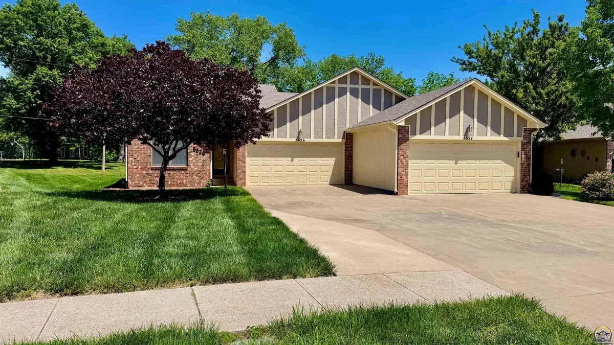 5626 SW Barrington Ct N, Topeka, KS 66614 - #1