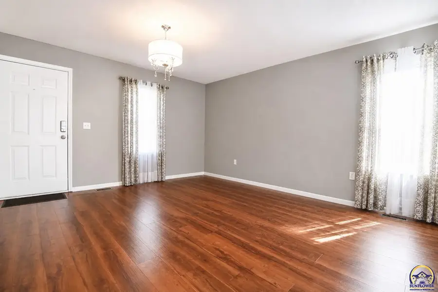 5501 SW Chapella St, Topeka, KS 66614 - #3