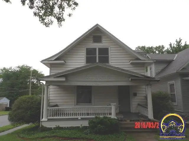 800 SW Jewell Ave, Topeka, KS 66606 - #1