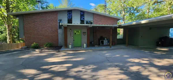 550 NW 35th St, Topeka, KS 66617
