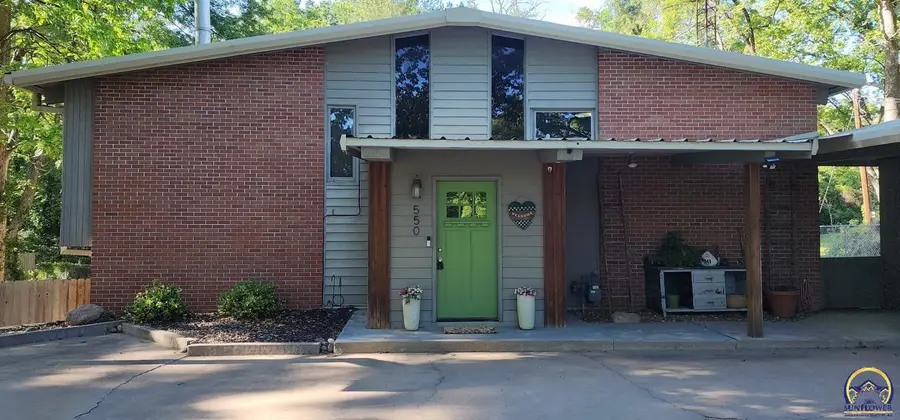 550 NW 35th St, Topeka, KS 66617 - #2