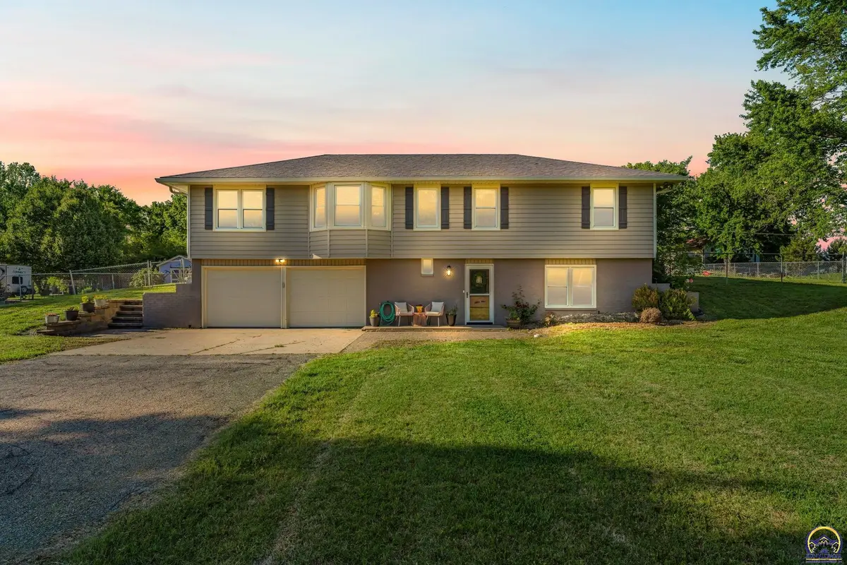 550 NW 58th St, Topeka, KS 66617 - #1