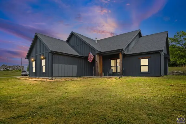 1714 SE Herschell Rd, Tecumseh, KS 66542