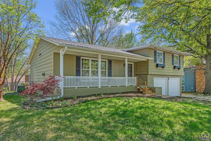 2806 SW Maupin Ln, Topeka, KS 66614 - #3