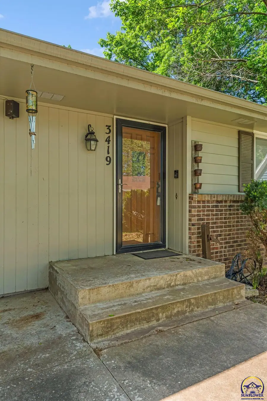 3419 SE Arbor Ct, Topeka, KS 66605 - #3