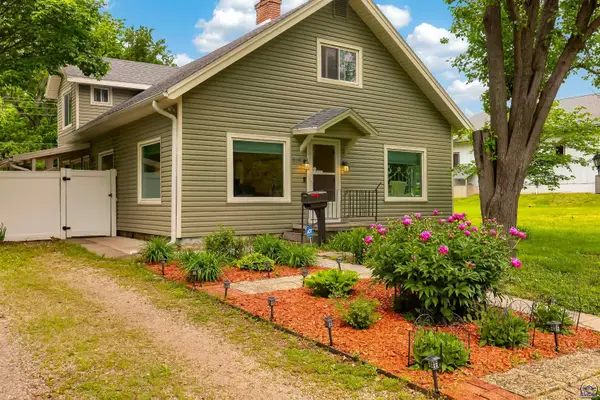 815 New York Ave, Holton, KS 66436