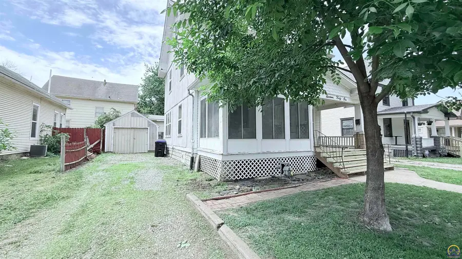 1641 SW Fillmore St, Topeka, KS 66604 - #2
