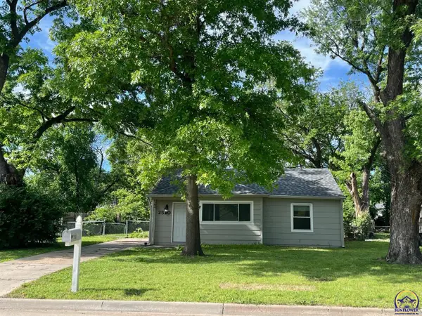 2520 SW 22nd Pk, Topeka, KS 66611