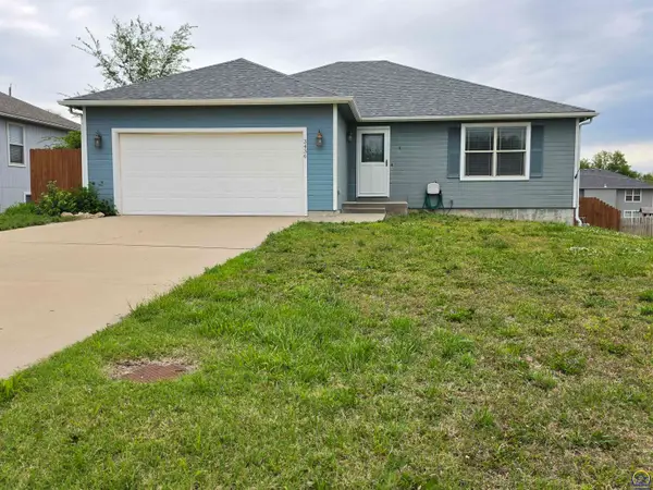 3436 NW 38th Ter, Topeka, KS 66618