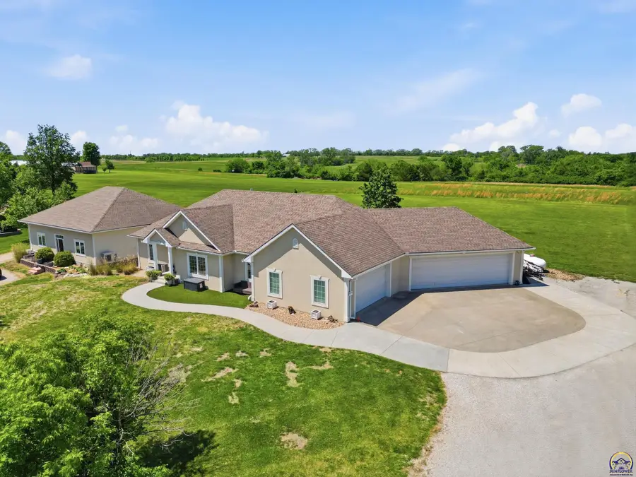 5919 NE Shaffer Rd, Topeka, KS 66617 - #3