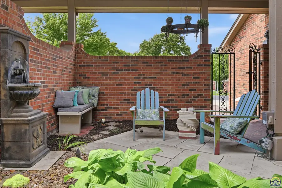 2319 SW Mayfair Pl, Topeka, KS 66611 - #3