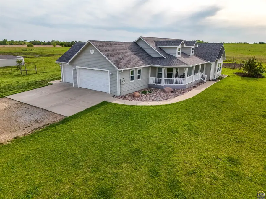 14787 198th Rd, Mayetta, KS 66509 - #2