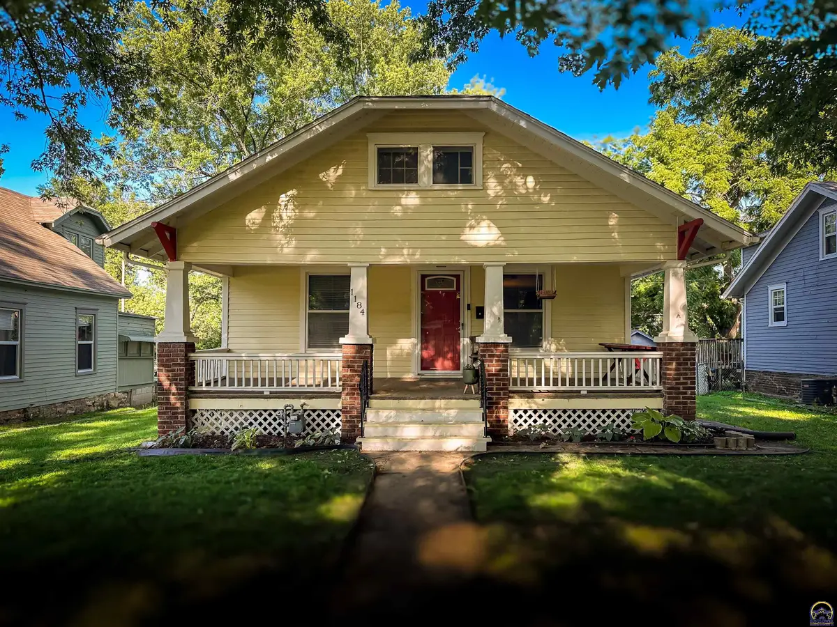 1184 SW Macvicar Ave, Topeka, KS 66604 - #1