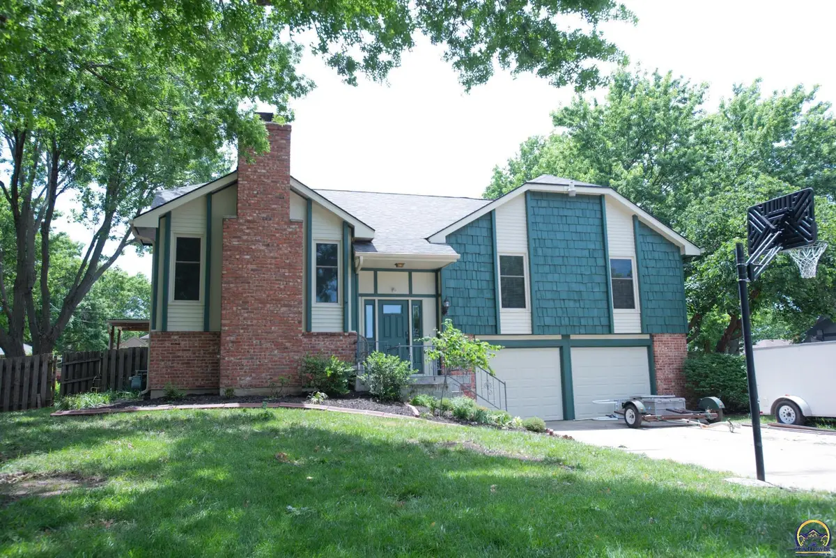 3721 SE 27th Ter, Topeka, KS 66605 - #1