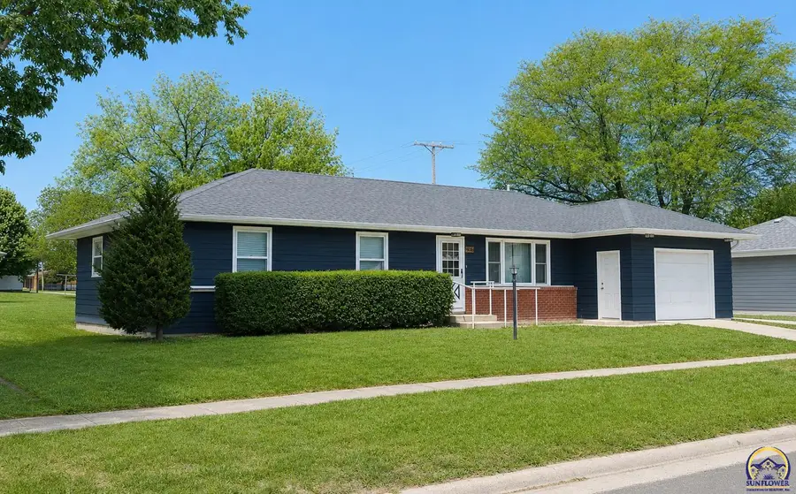 508 N 8th St, Seneca, KS 66538-0000 - #2