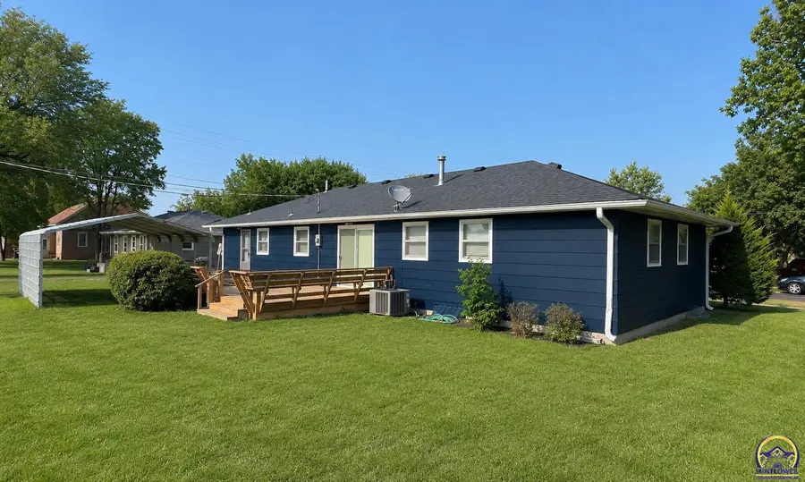 508 N 8th St, Seneca, KS 66538-0000 - #3