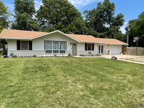 4 E Bitler St, Olpe, KS 66865