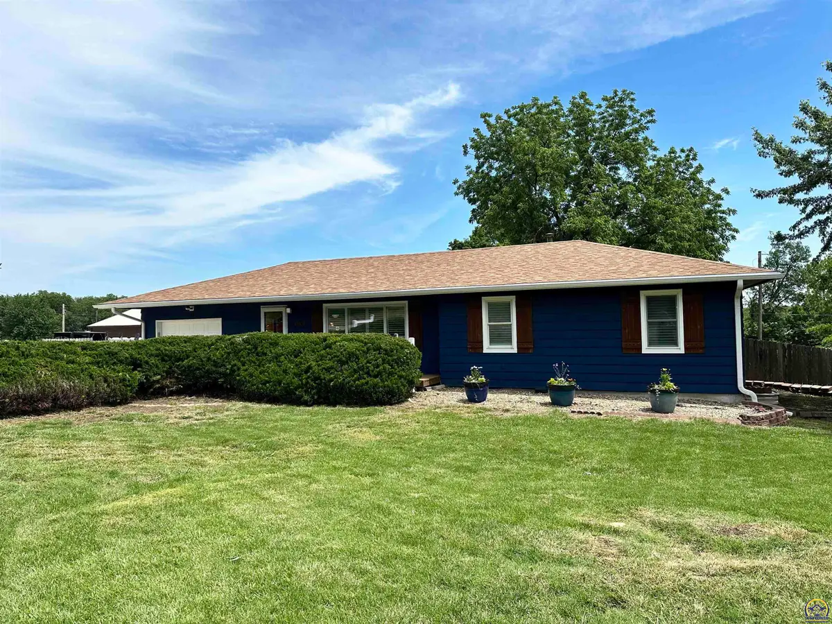 1231 N Washington St, Auburn, KS 66402 - #1