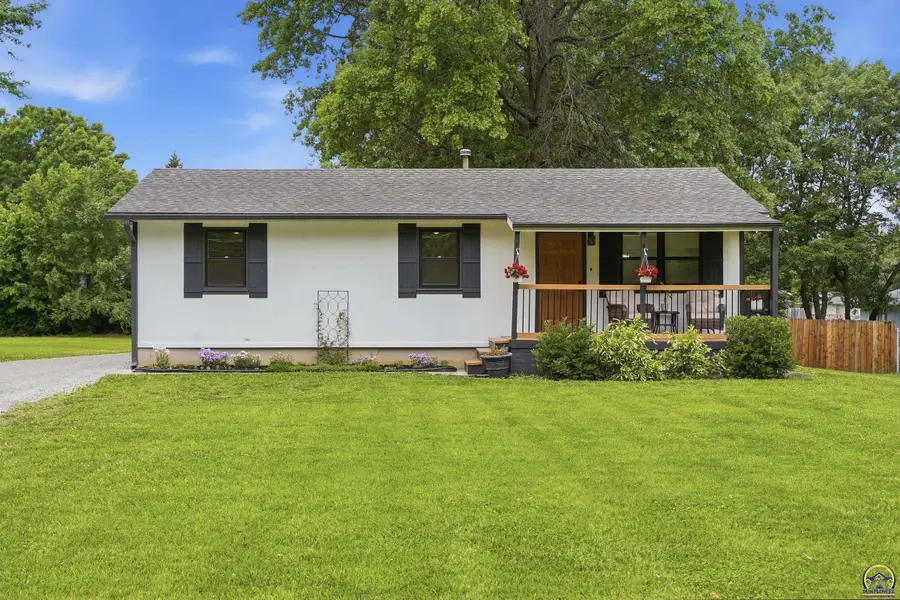 719 Shuey, Osage City, KS 66523 - #2