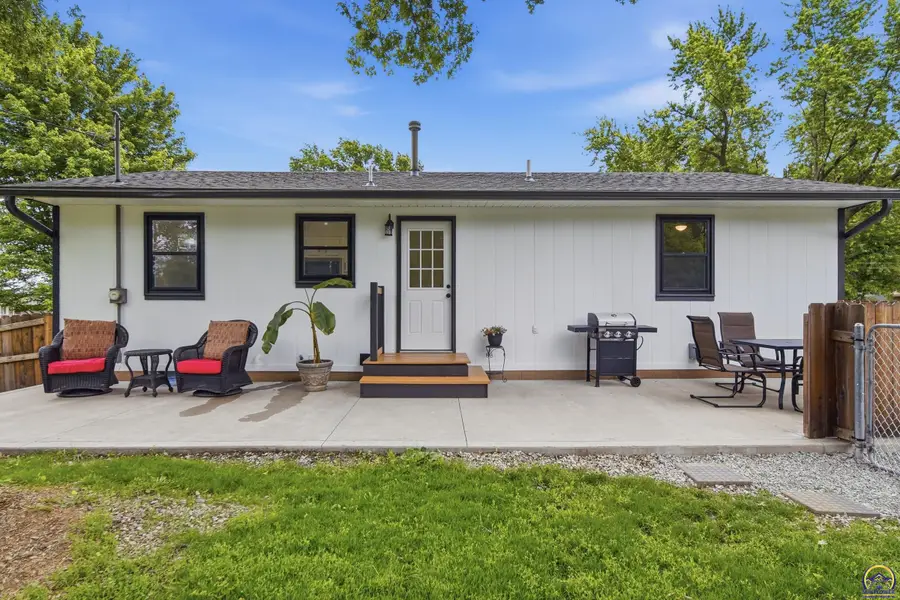 719 Shuey, Osage City, KS 66523 - #3