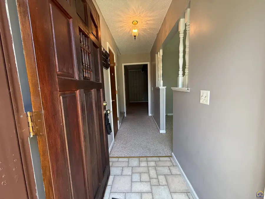 2019 Flint Rd, Emporia, KS 66801 - #3
