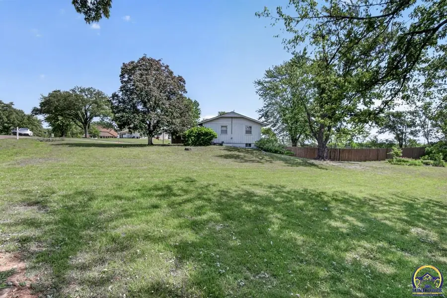 4830 NW Pottawatomie Rd, Topeka, KS 66618 - #3
