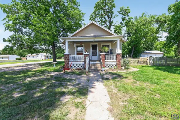 400 NE Burgess St, Topeka, KS 66608