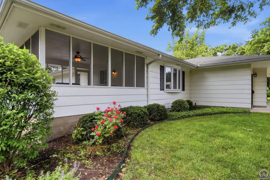 5113 SW 26th Ter, Topeka, KS 66614 - #2