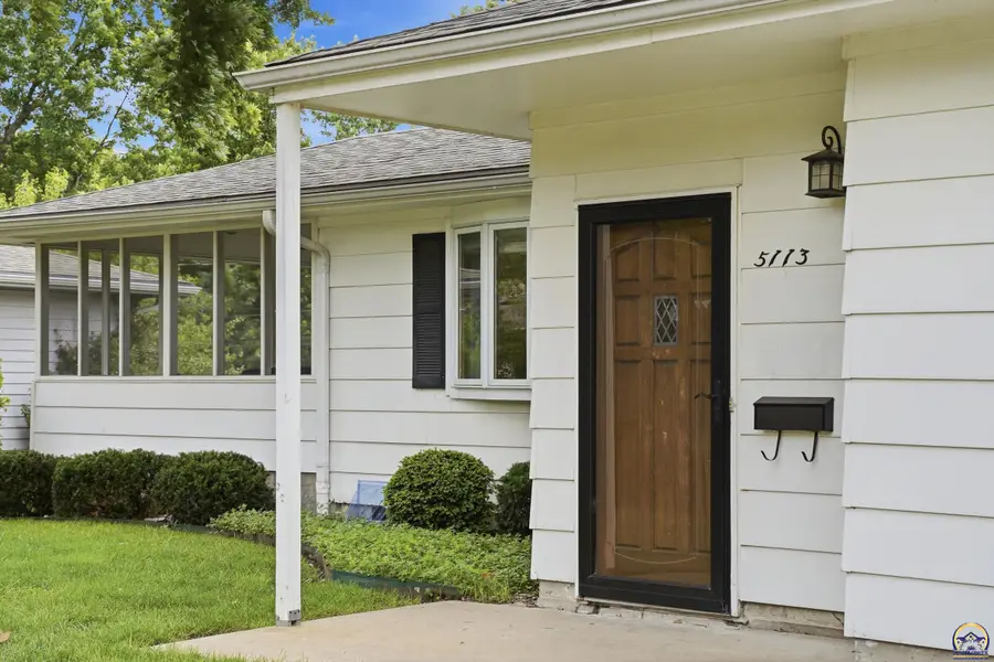 5113 SW 26th Ter, Topeka, KS 66614 - #3