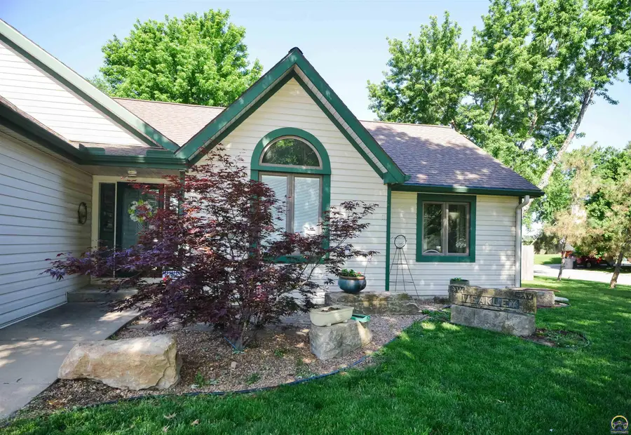2025 Meadowlark Ln, Emporia, KS 66801 - #2