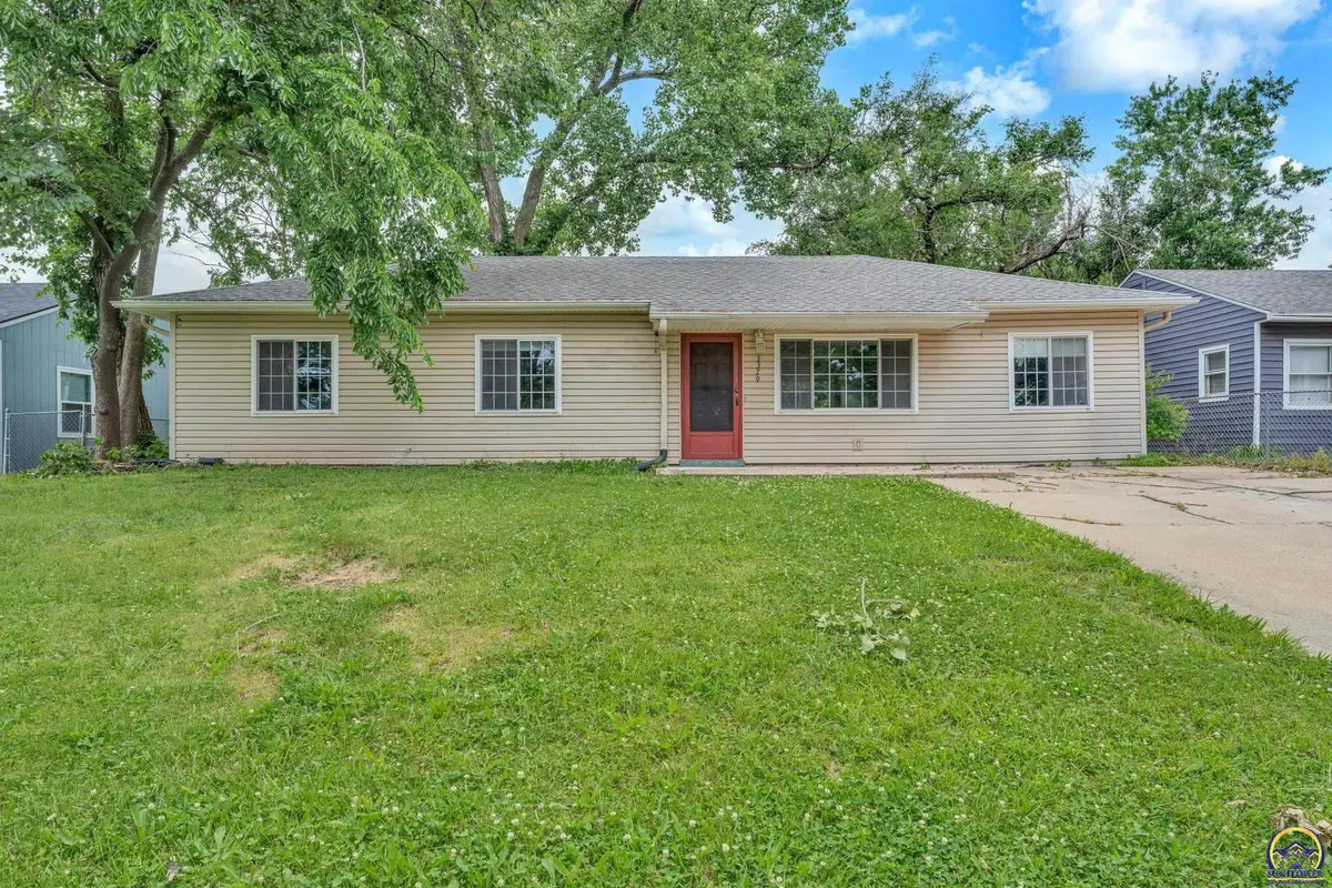 3379 SW Kirklawn Ave, Topeka, KS 66611 - #1