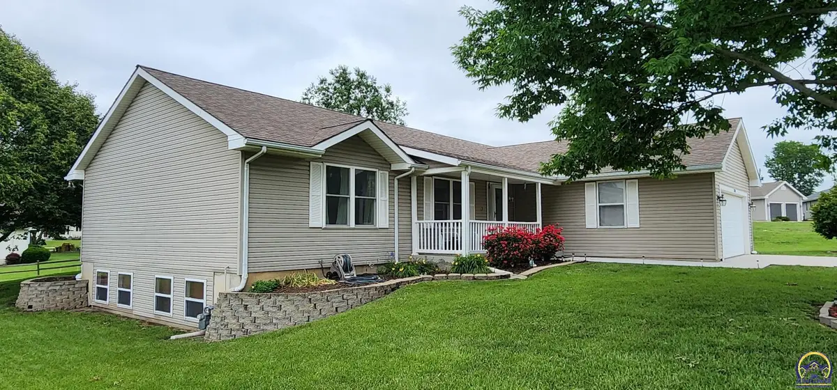 3508 SE Garden Ct, Topeka, KS 66605 - #1