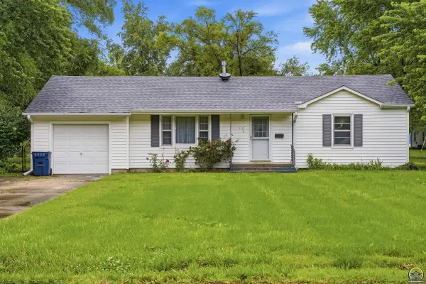 112 Main St, Osage City, KS 66523