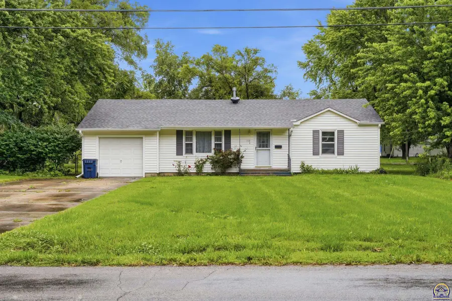 112 Main St, Osage City, KS 66523 - #2