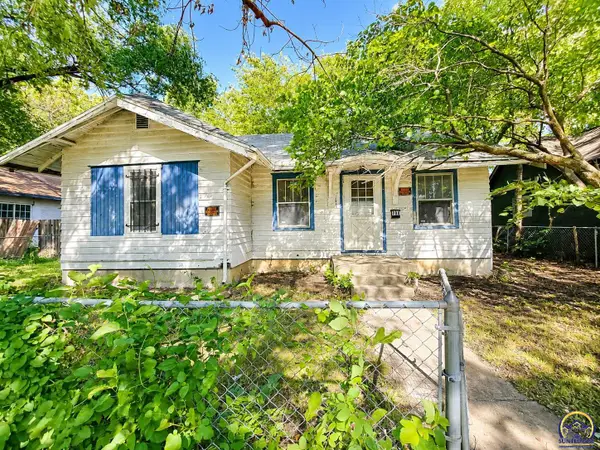 711 SE Lawrence St, Topeka, KS 66607