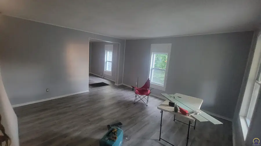 223 SW Harrison St, Topeka, KS 66603 - #3