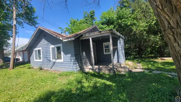 2324 SE Indiana Ave, Topeka, KS 66605