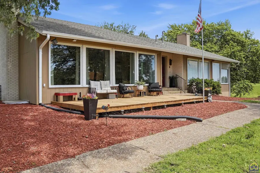 4444 NW Menoken Rd, Topeka, KS 66618 - #3