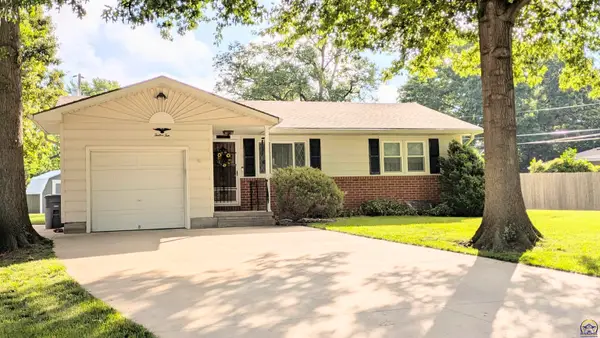 1210 Tomahawk Rd, Emporia, KS 66801