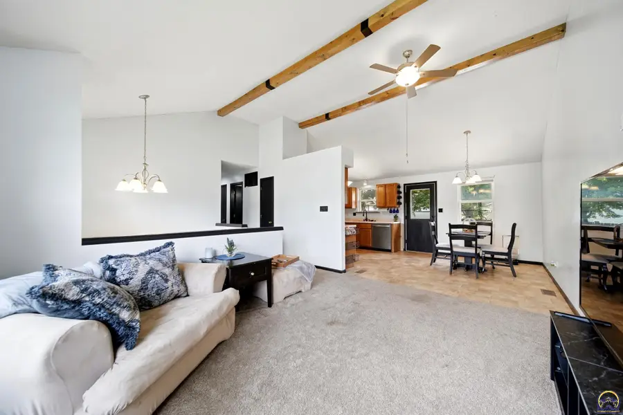 240 E Park Dr, Auburn, KS 66402 - #3