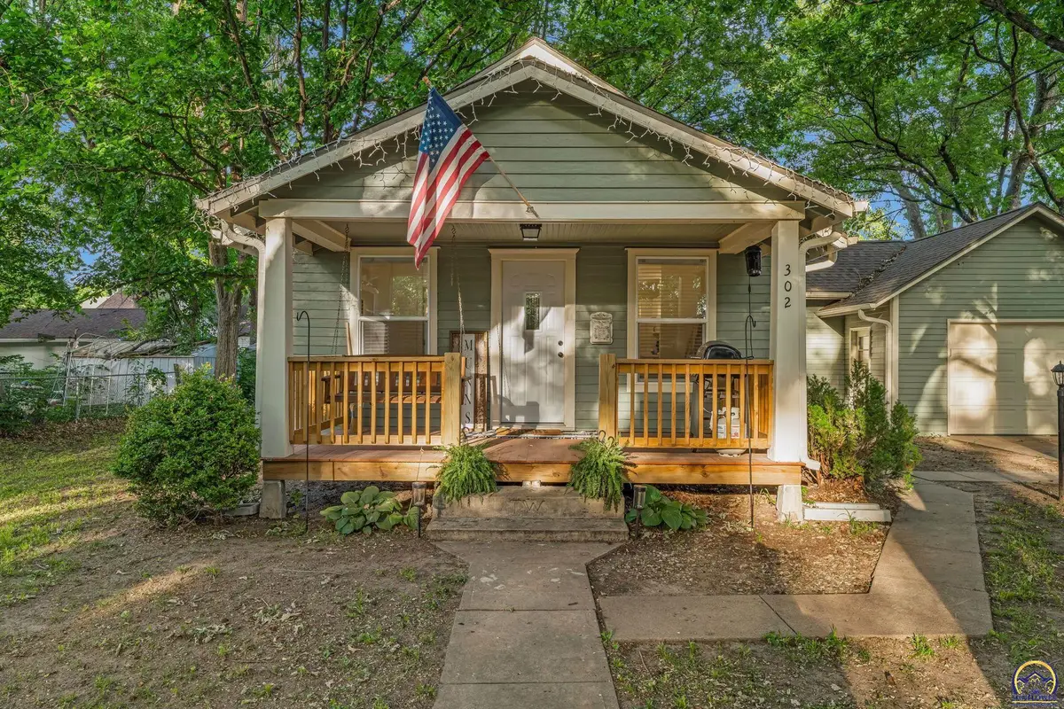 302 Masche St, Silver Lake, KS 66539 - #1