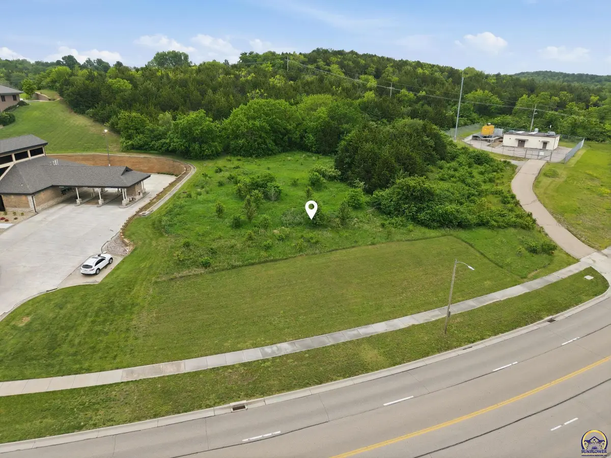 0000 SW 37th St, Topeka, KS 66614 - #1
