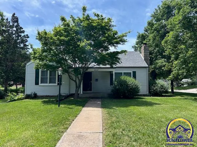 3017 SW 11th St, Topeka, KS 66604 - #1